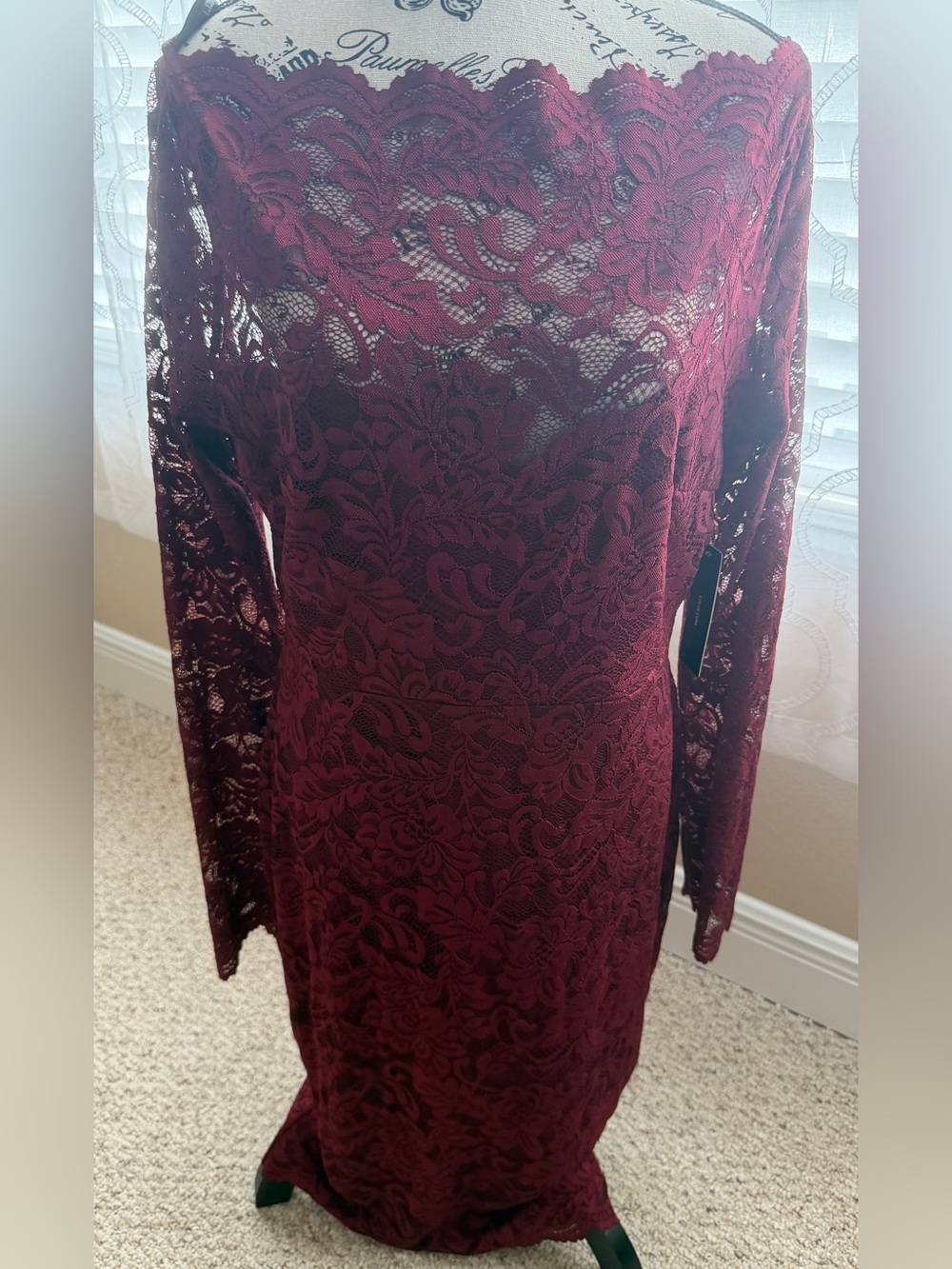 Lulu’s Women's Off-Shoulder Lace Dress in Burgundy XL - NEW with Tags